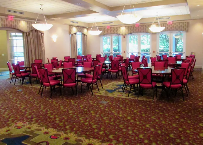 Greenlinks Golf Villas At Lely Resort