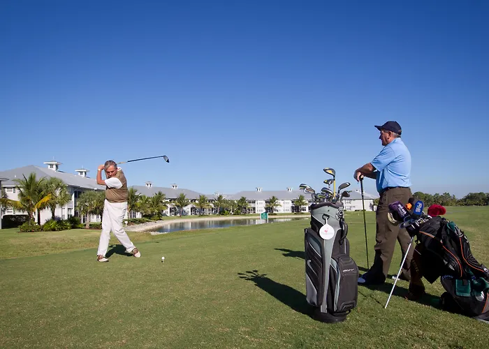 Greenlinks Golf Villas At Lely Resort