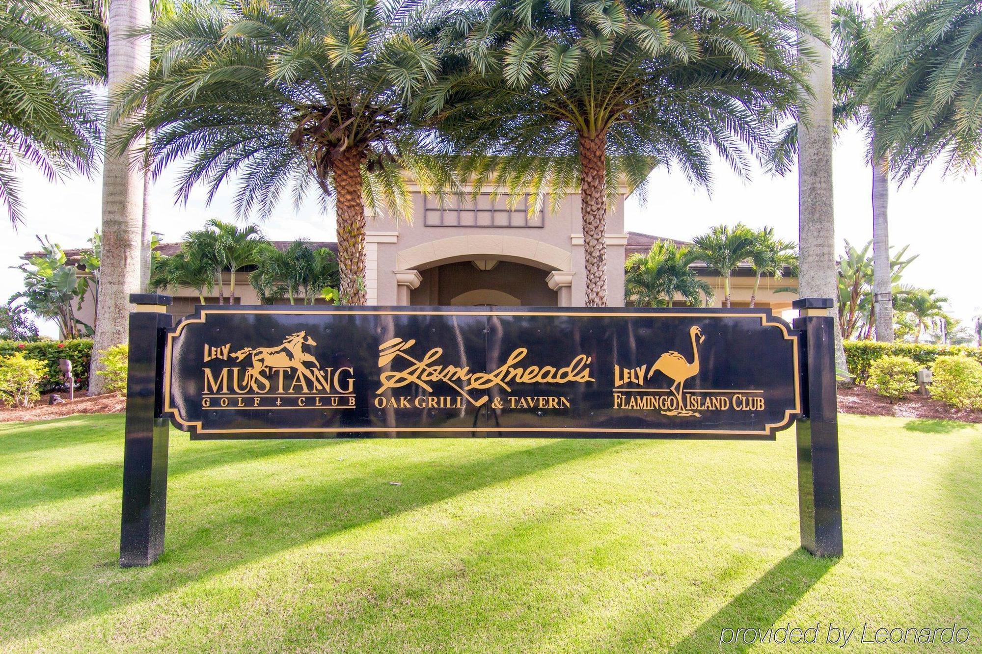 Resort Greenlinks Golf At Lely Naples Manor